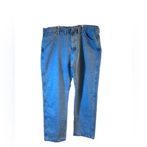 Men's Wrangler Rugged Blue Jeans Size 44 X 32